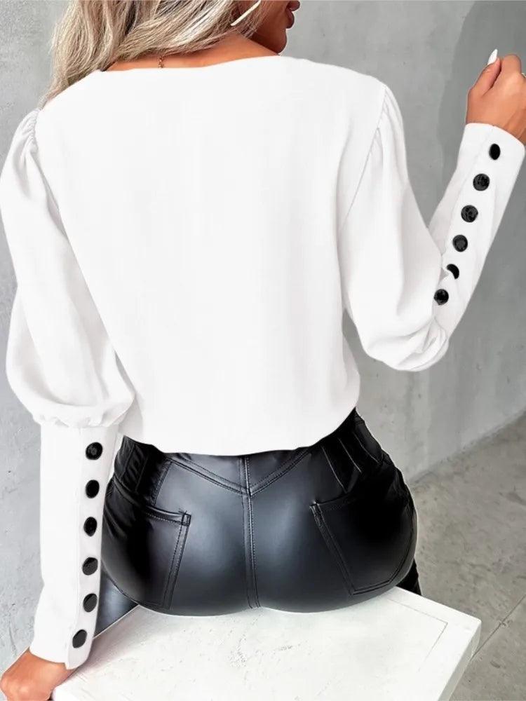Blusa com Botões na Manga - Gola V
