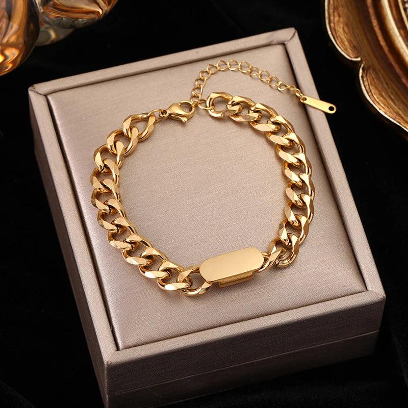 Pulseiras Douradas